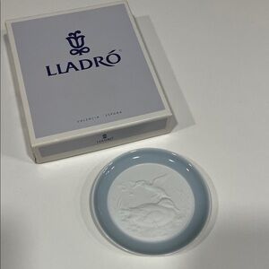 Lladro Duck trinket plate.  No 6000. Matte and glossy. Original box